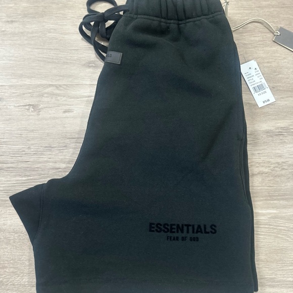 **NEW** Fear of God Essential Shorts “Stretch Limo” Sz XS - Picture 3 of 4